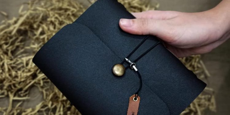 Hibrkraft User Generated Content Black Leather Notebook