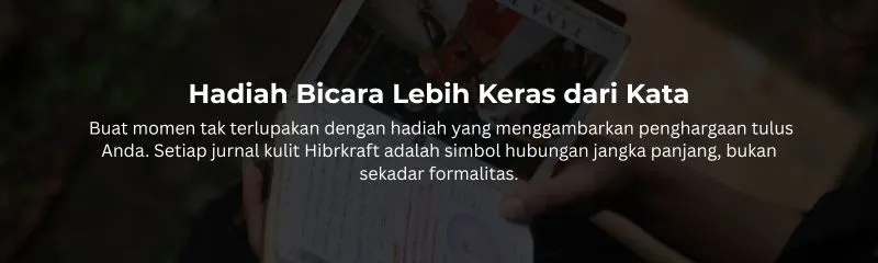 Agenda kulit kustom Hibrkraft sebagai hadiah, melambangkan pentingnya memberikan ruang pribadi untuk berekspresi.