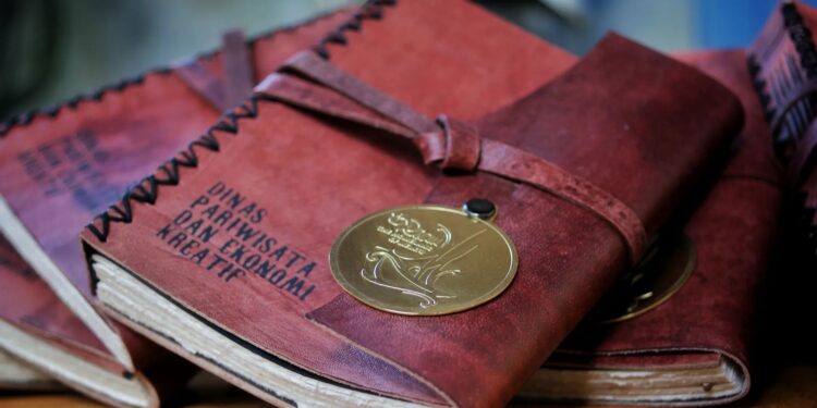 Leather Bound Notebooks Branded Custom Notebook Personalized Journal Bulk Order Branded Stationery